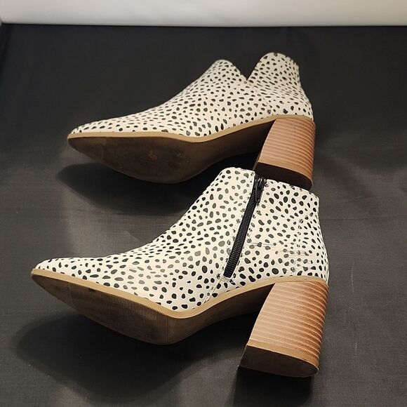 SERRA ANKLE MID HEEL SLIP-ON POINTED TOE ZIP CLOSURE BOOTIE - Picture 11 of 16